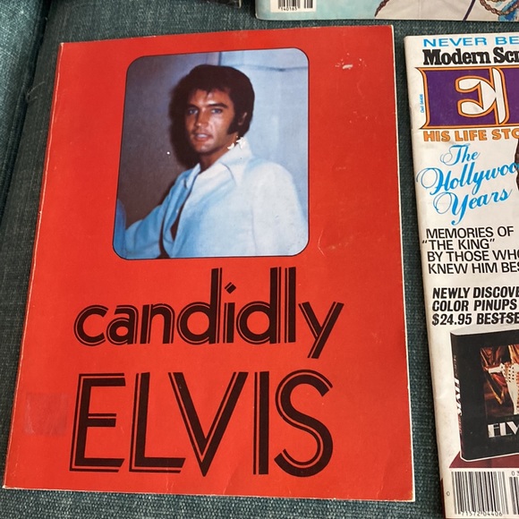 5 Retro Elvis Magazines with excellent photos and articles - Picture 5 of 12